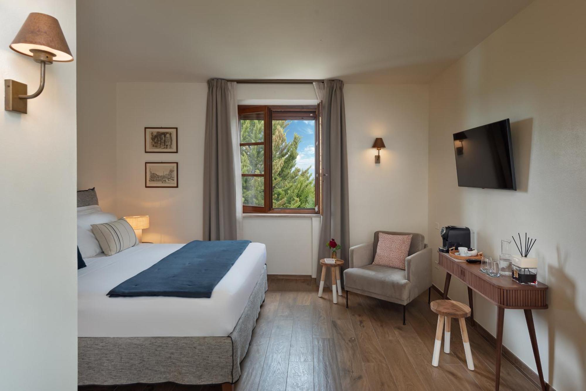 Poggio Paradiso Resort & Spa Montefollonico Exterior photo