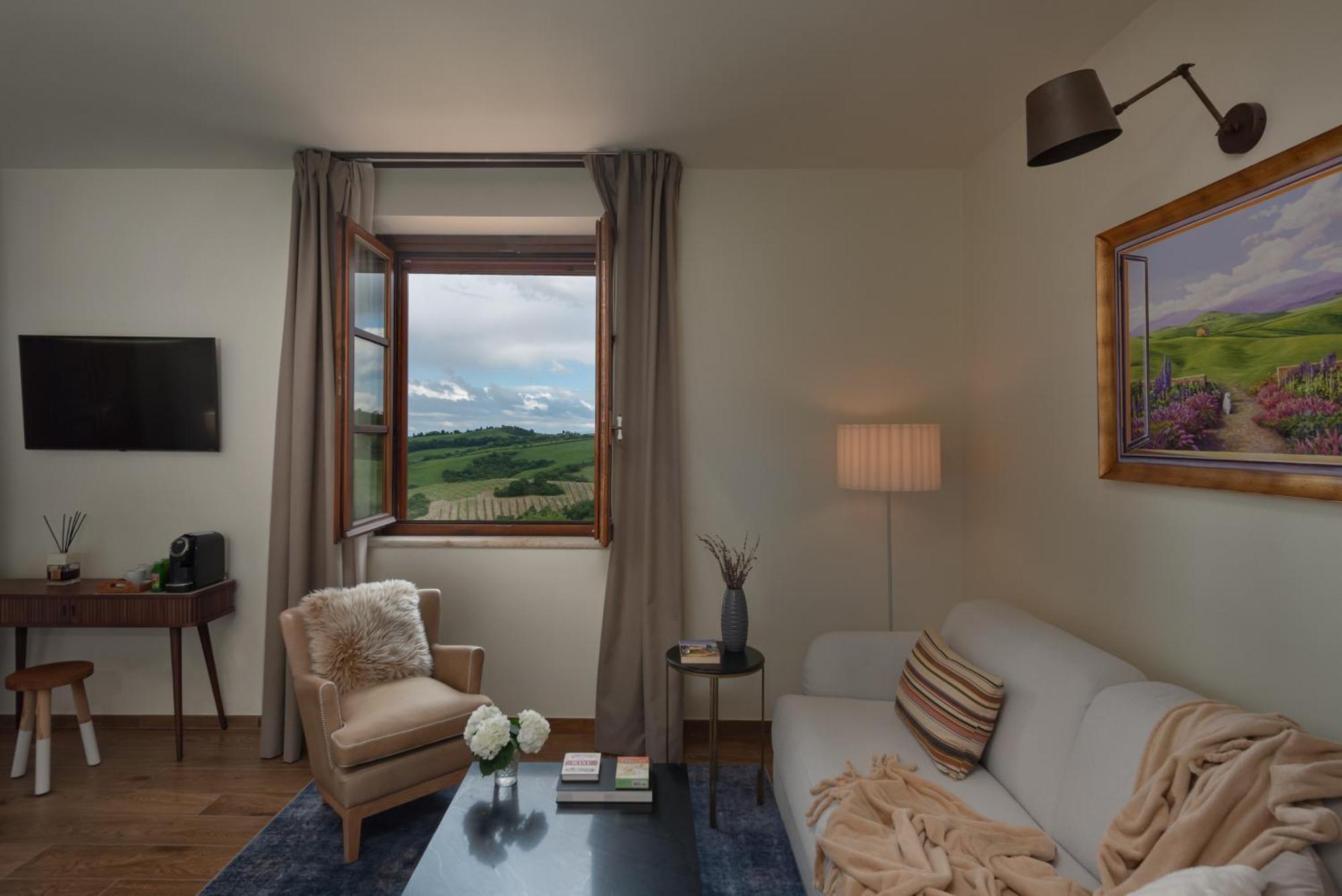 Poggio Paradiso Resort & Spa Montefollonico Exterior photo