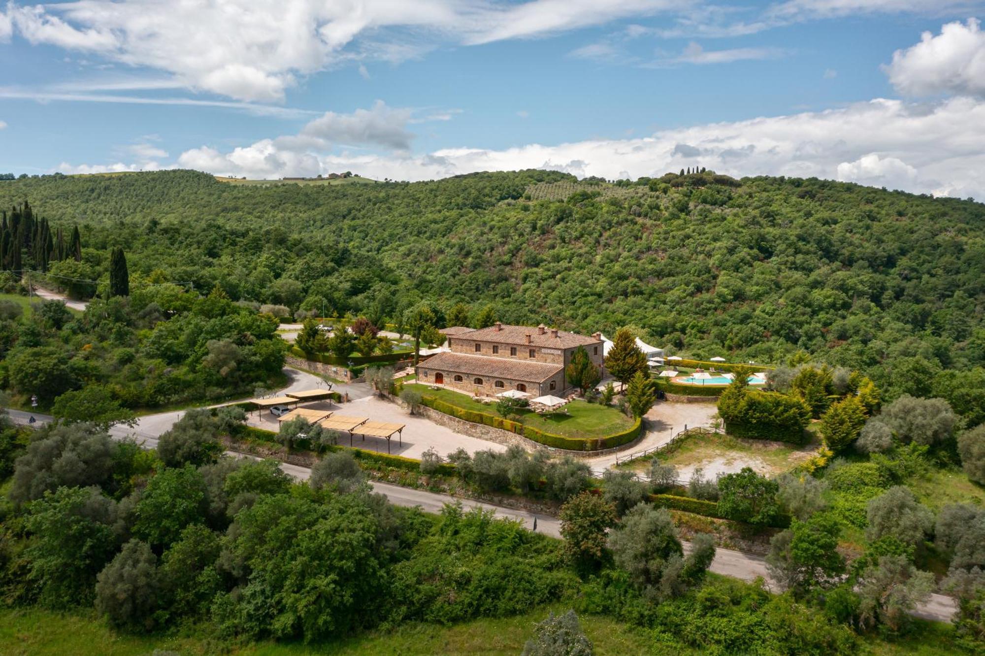 Poggio Paradiso Resort & Spa Montefollonico Exterior photo